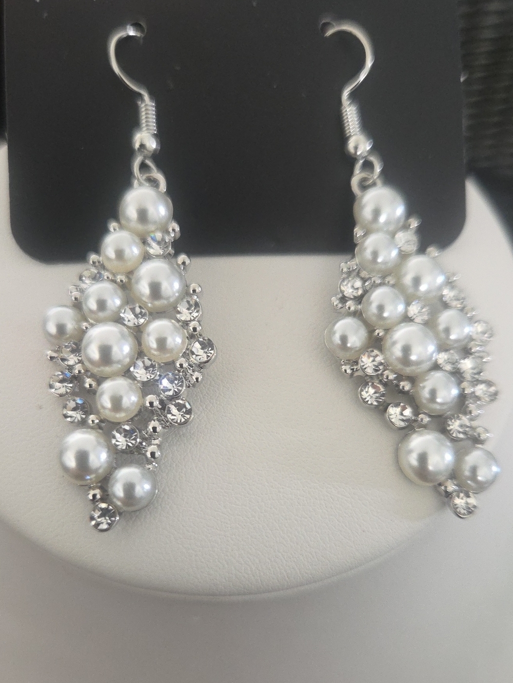 Paparazzi Famous Fashion White Earrings NWT